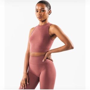 Alphalete Stratus Crop Tank Women’s Seamless Top in Rose Mauve Pink High Neck S